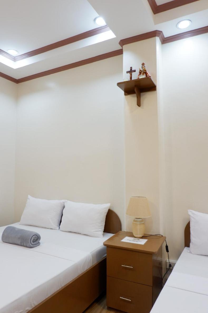 Jun'S Inn Oslob Bagian luar foto