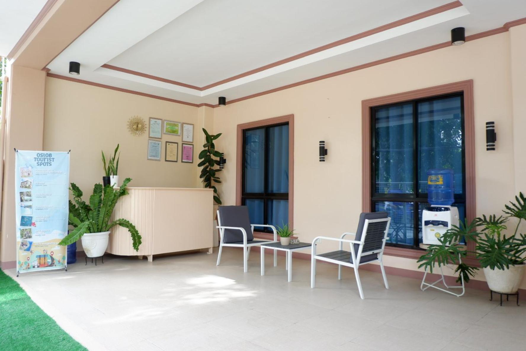 Jun'S Inn Oslob Bagian luar foto